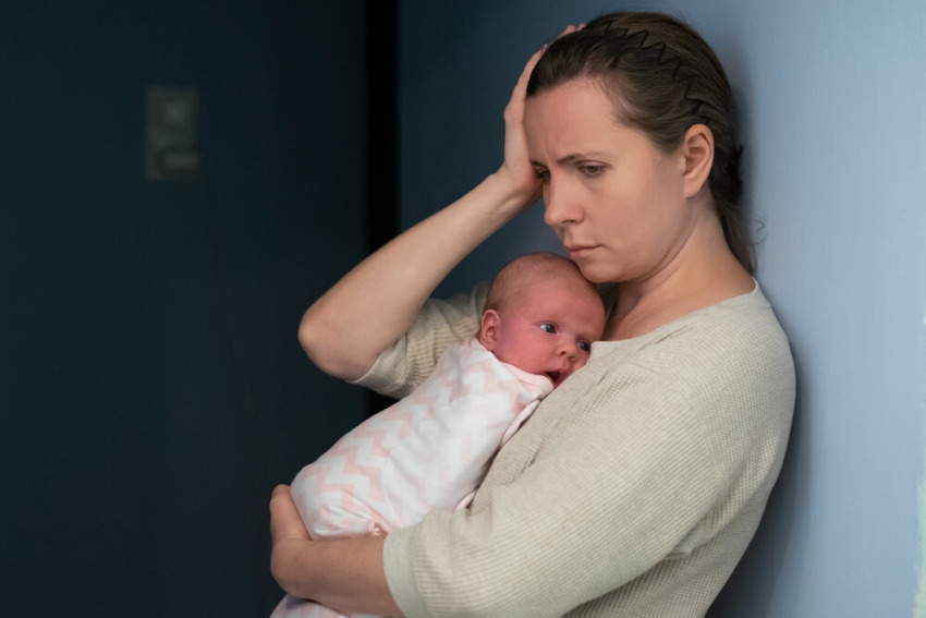 Laktačná psychóza (Popôrodná depresia): príznaky a liečba